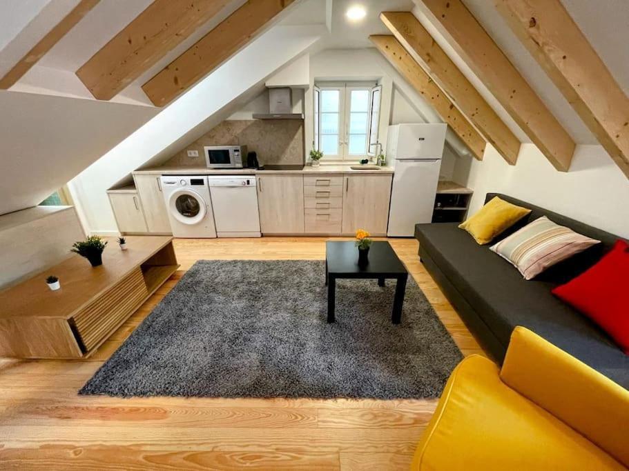 Modern, Cozy Flats In The Heart Of *