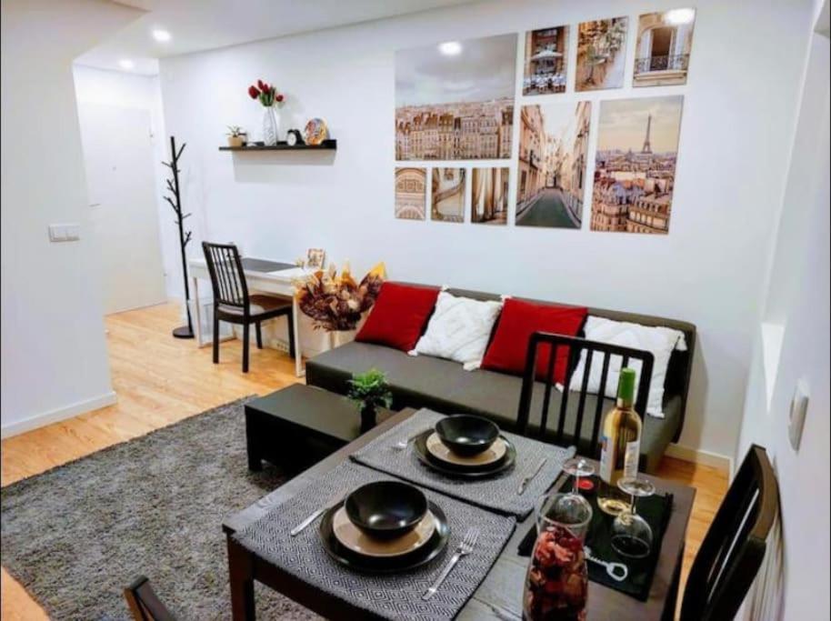 Modern, Cozy Flats In The Heart Of *
