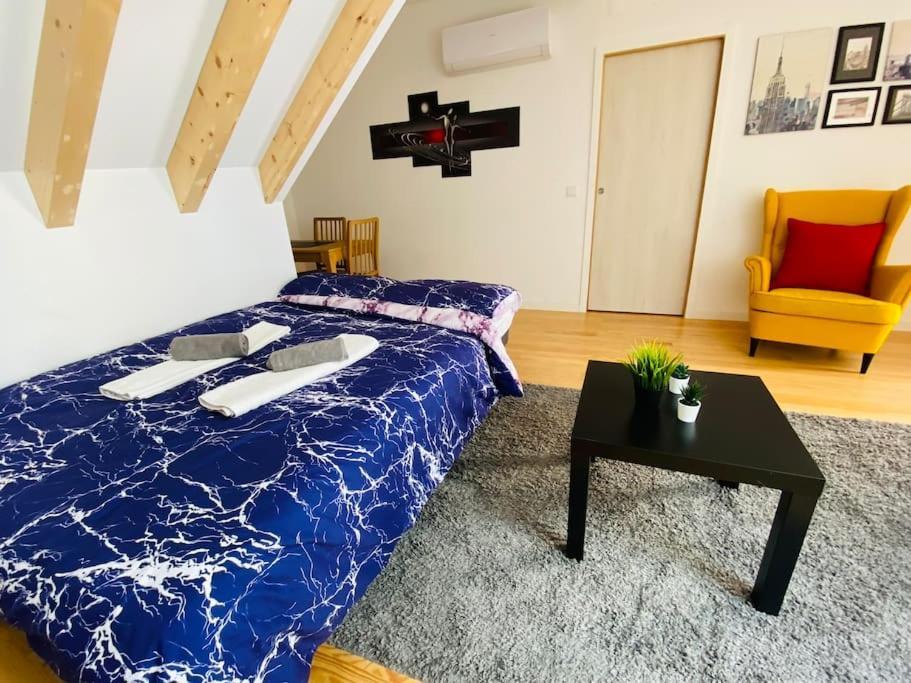 Modern, Cozy Flats In The Heart Of